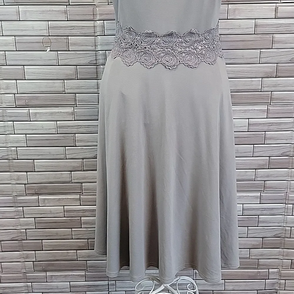 NWT Homeyee sleeveless midi dress in grey Women's Size S